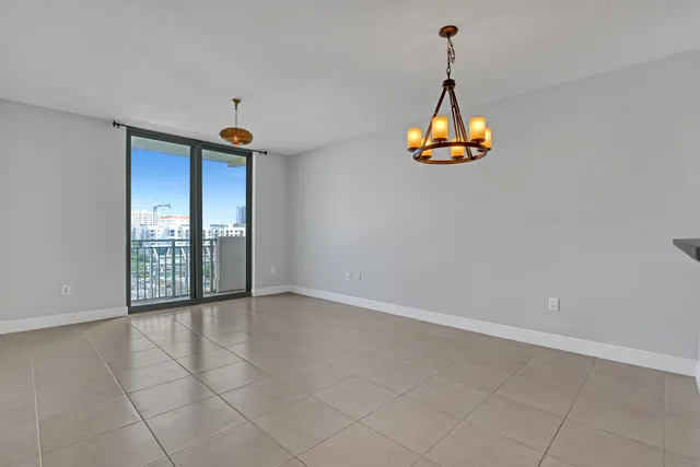 $415,000 | 610 Clematis Street, Unit 618, West Palm Beach, FL 33401