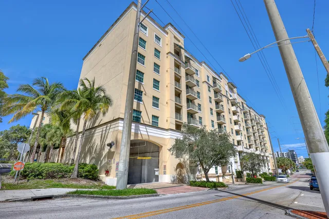 $415,000 | 610 Clematis Street, Unit 618, West Palm Beach, FL 33401