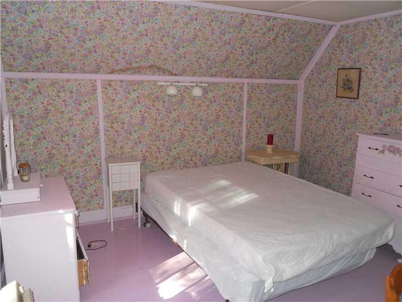 338 Main Road Islesboro, ME 04848 - Photo 18 of 19 Bedroom.