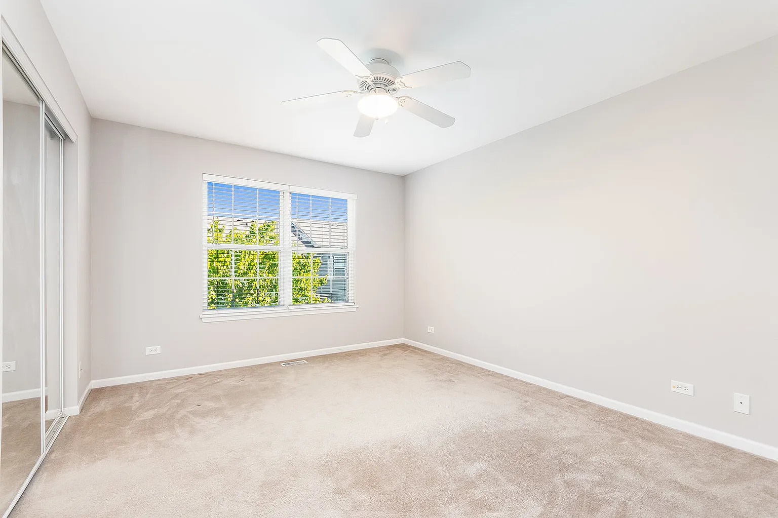 2404 Golf Ridge Circle, Unit 2404 Naperville, IL 60563 - Photo 11 of 14 Gallery Image 11
