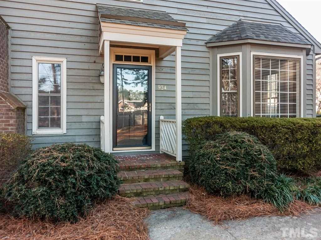 934 Albany Court Raleigh, NC 27615 - Photo 3 of 25 a view of a entryway of the house