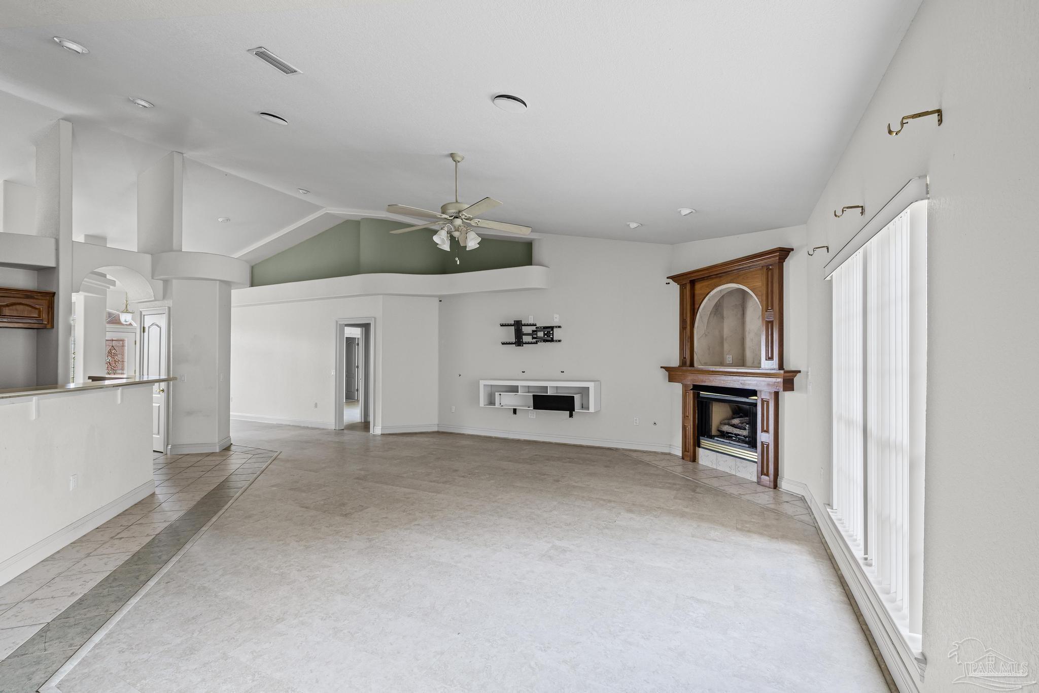 7934 Castle Pointe Way Pensacola, FL 32506 - Photo 12 of 48