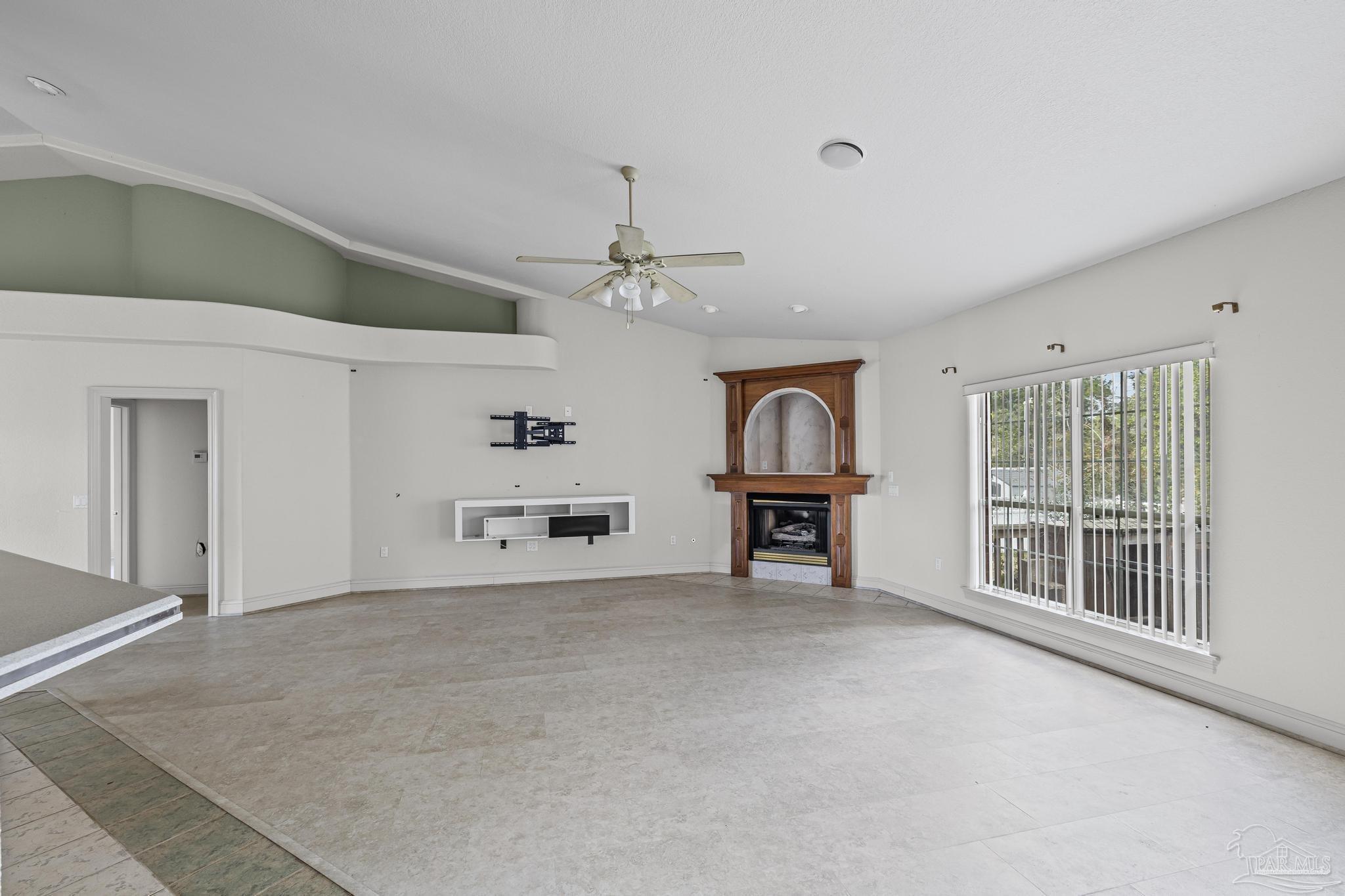 7934 Castle Pointe Way Pensacola, FL 32506 - Photo 13 of 48