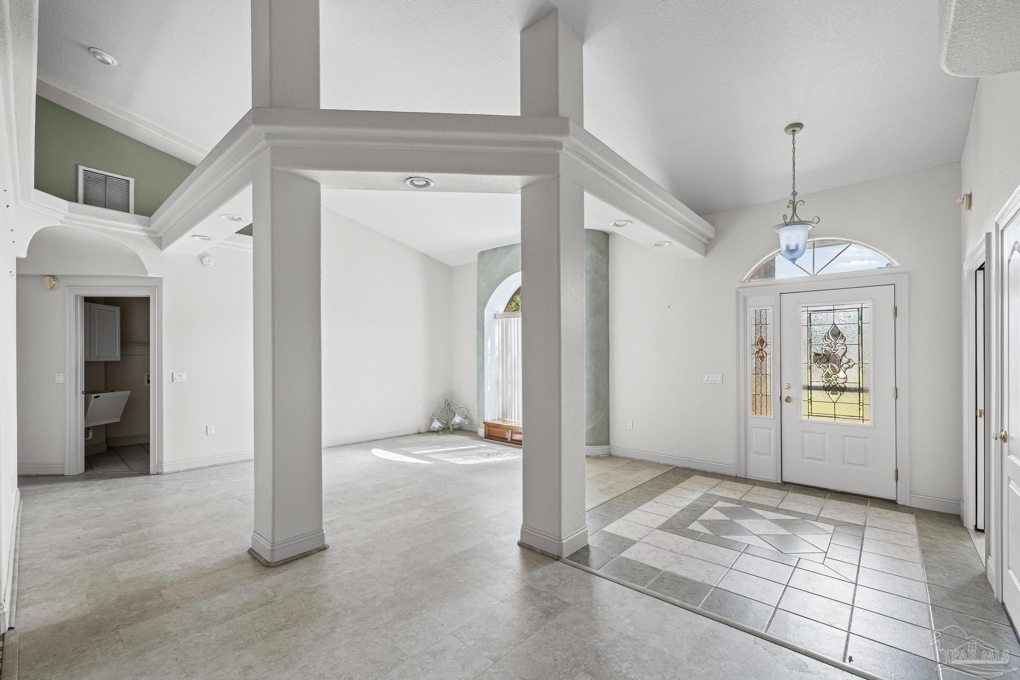 7934 Castle Pointe Way Pensacola, FL 32506 - Photo 6 of 48