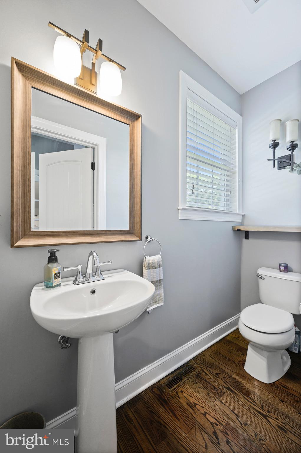 106 North Malin Road Broomall, PA 19008 - Photo 14 of 37 Powder Room