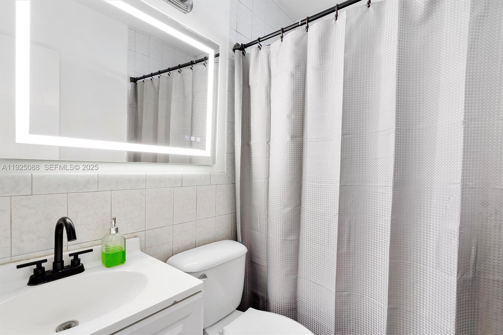 355 West 54th Street Hialeah, FL 33012 - Photo 26 of 36