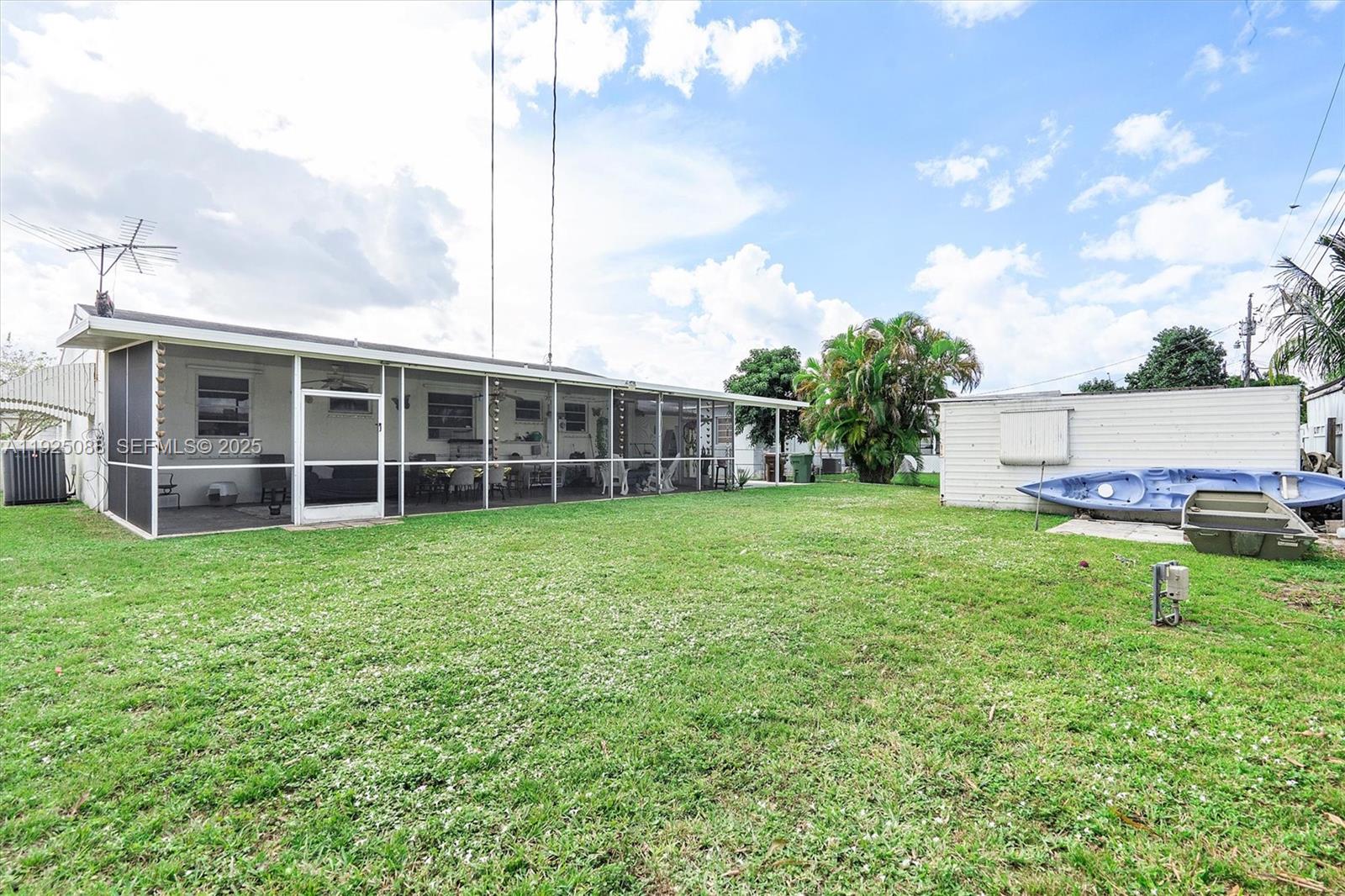 355 West 54th Street Hialeah, FL 33012 - Photo 35 of 36