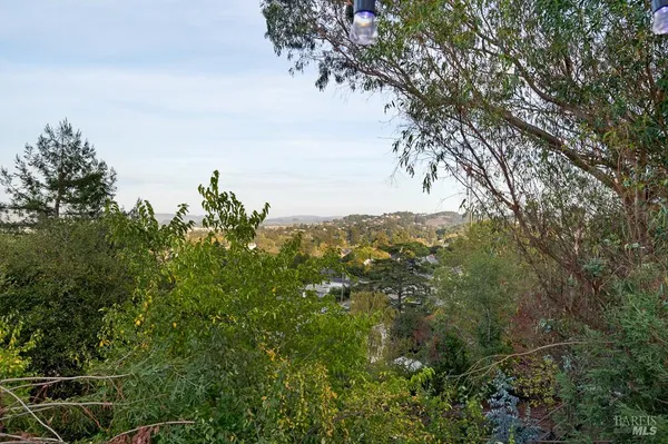 $1,259,000 | 12 Haven Drive, Petaluma, CA 94952