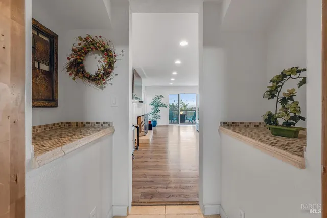 $1,395,000 | 12 Haven Drive, Petaluma, CA 94952