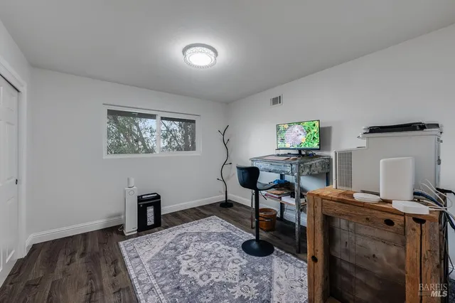 $1,395,000 | 12 Haven Drive, Petaluma, CA 94952