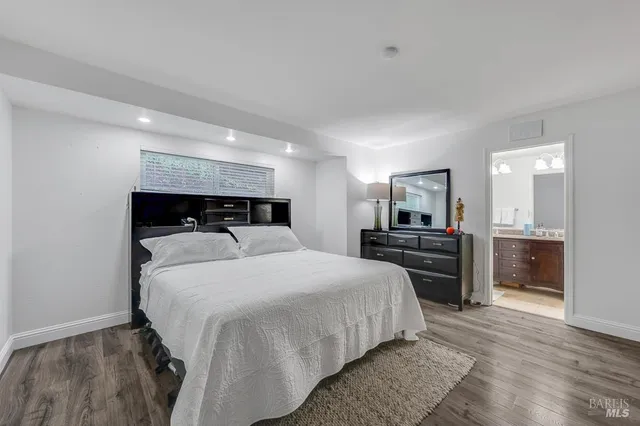 $1,395,000 | 12 Haven Drive, Petaluma, CA 94952