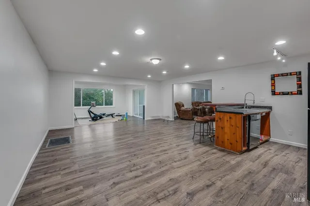 $1,395,000 | 12 Haven Drive, Petaluma, CA 94952