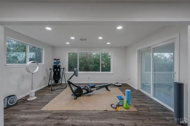 $1,395,000 | 12 Haven Drive, Petaluma, CA 94952