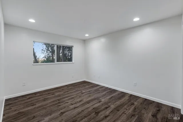 $1,395,000 | 12 Haven Drive, Petaluma, CA 94952