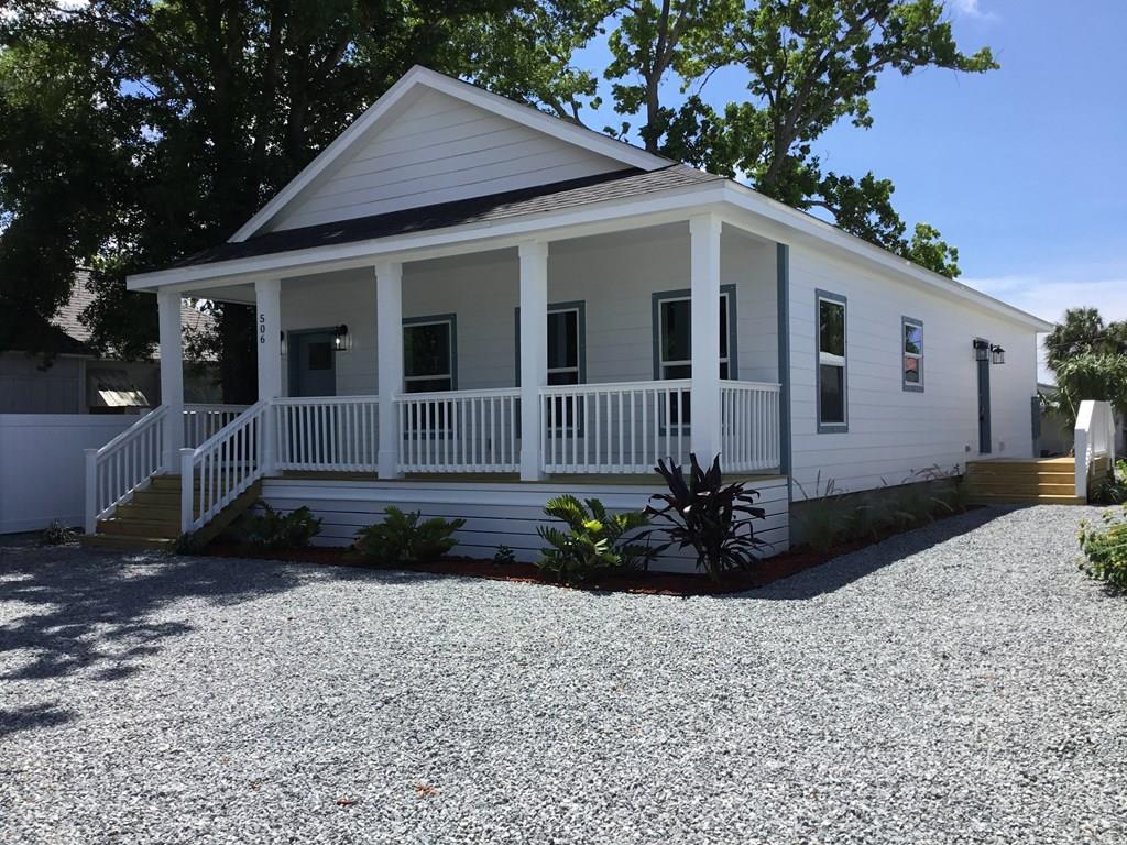506 Fourth Street Port St. Joe, FL 32456 - Photo 1 of 37