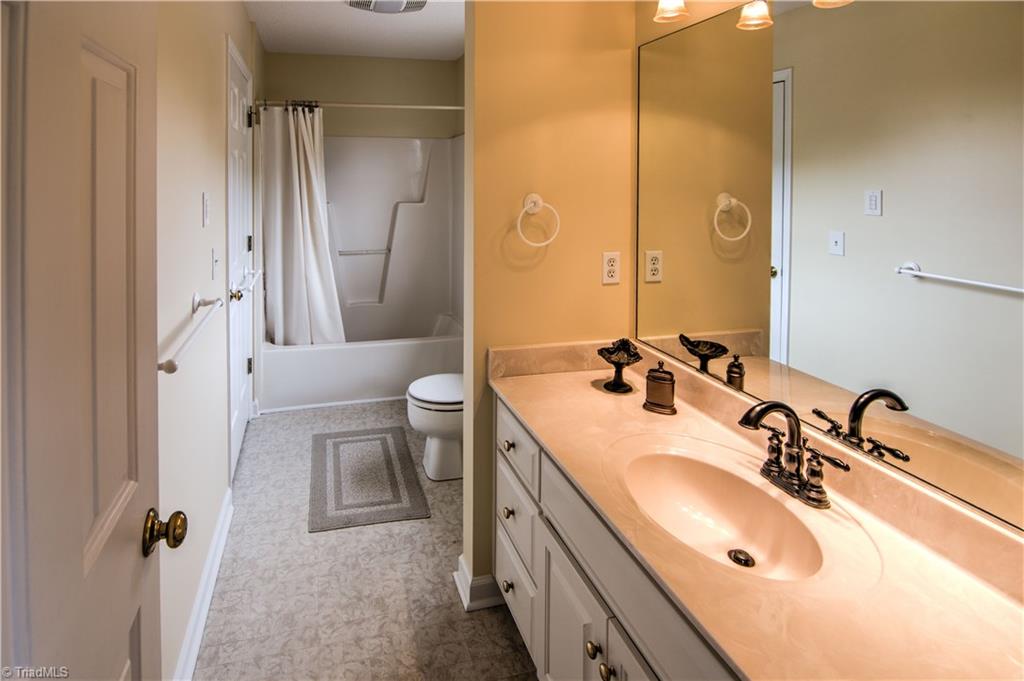 1685 Wallburg-High Point Road High Point, NC 27265 - Photo 28 of 30 Gallery Image 28