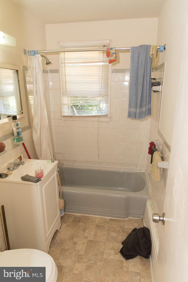 6419 Ridgeview Avenue Baltimore, MD 21206 - Photo 3 of 16 Interior (General)