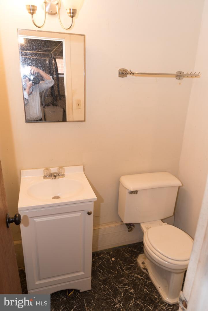 6419 Ridgeview Avenue Baltimore, MD 21206 - Photo 10 of 16 Interior (General)