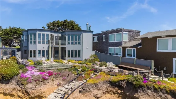$2,999,000 | 2585 Sherwood Drive, Cambria, CA 93428