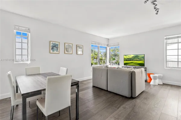 $2,900 | 435 21st Street, Unit 318, Miami Beach, FL 33139