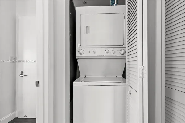 $2,900 | 435 21st Street, Unit 318, Miami Beach, FL 33139