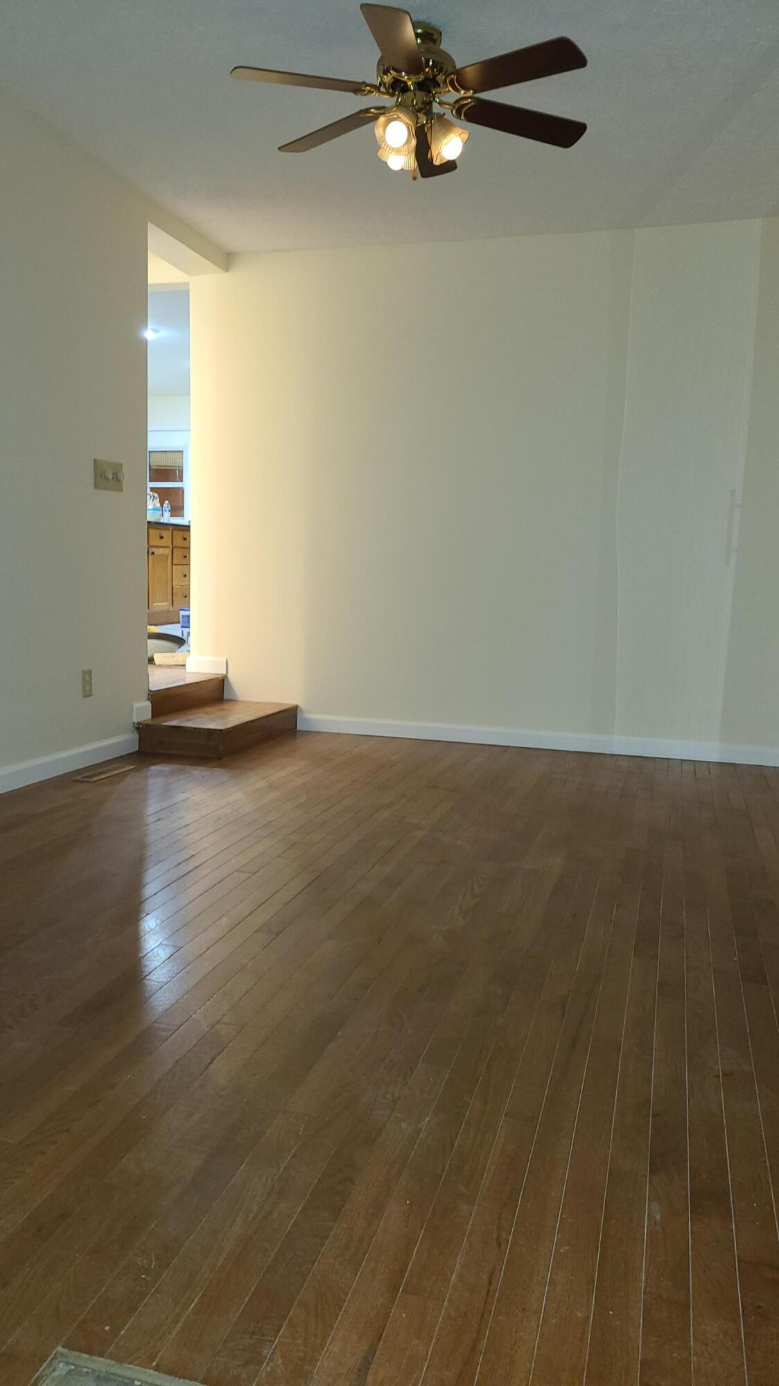12700 Minges Road South Battle Creek, MI 49015 - Photo 23 of 37 fmy roomsteps