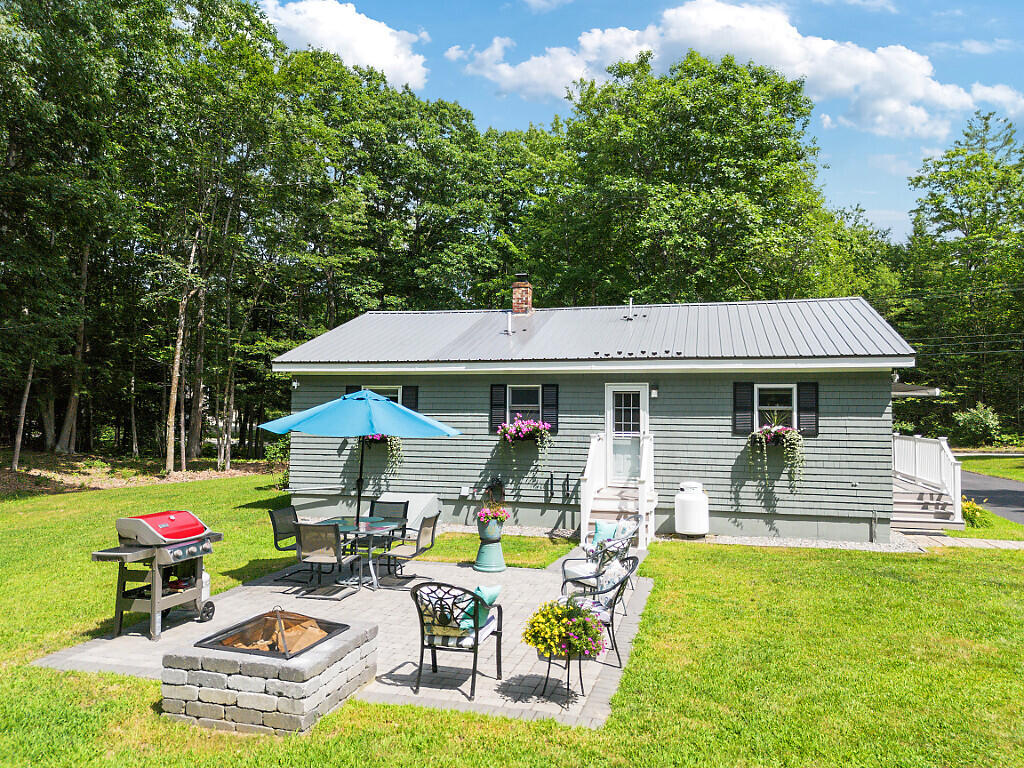 48 Sanford Road Augusta, ME 04330 - Photo 7 of 32 Exterior