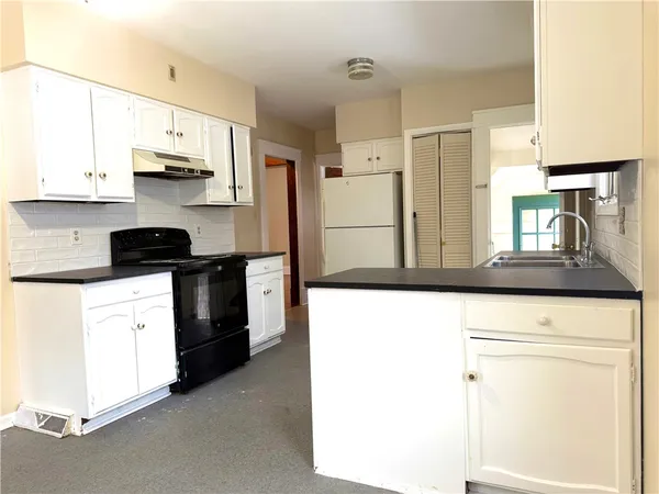 $2,150 | 127 West Main Street, Victor, NY 14564