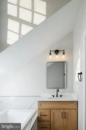 $1,950 | 1 East Montgomery Street, Unit 7, Baltimore, MD 21230