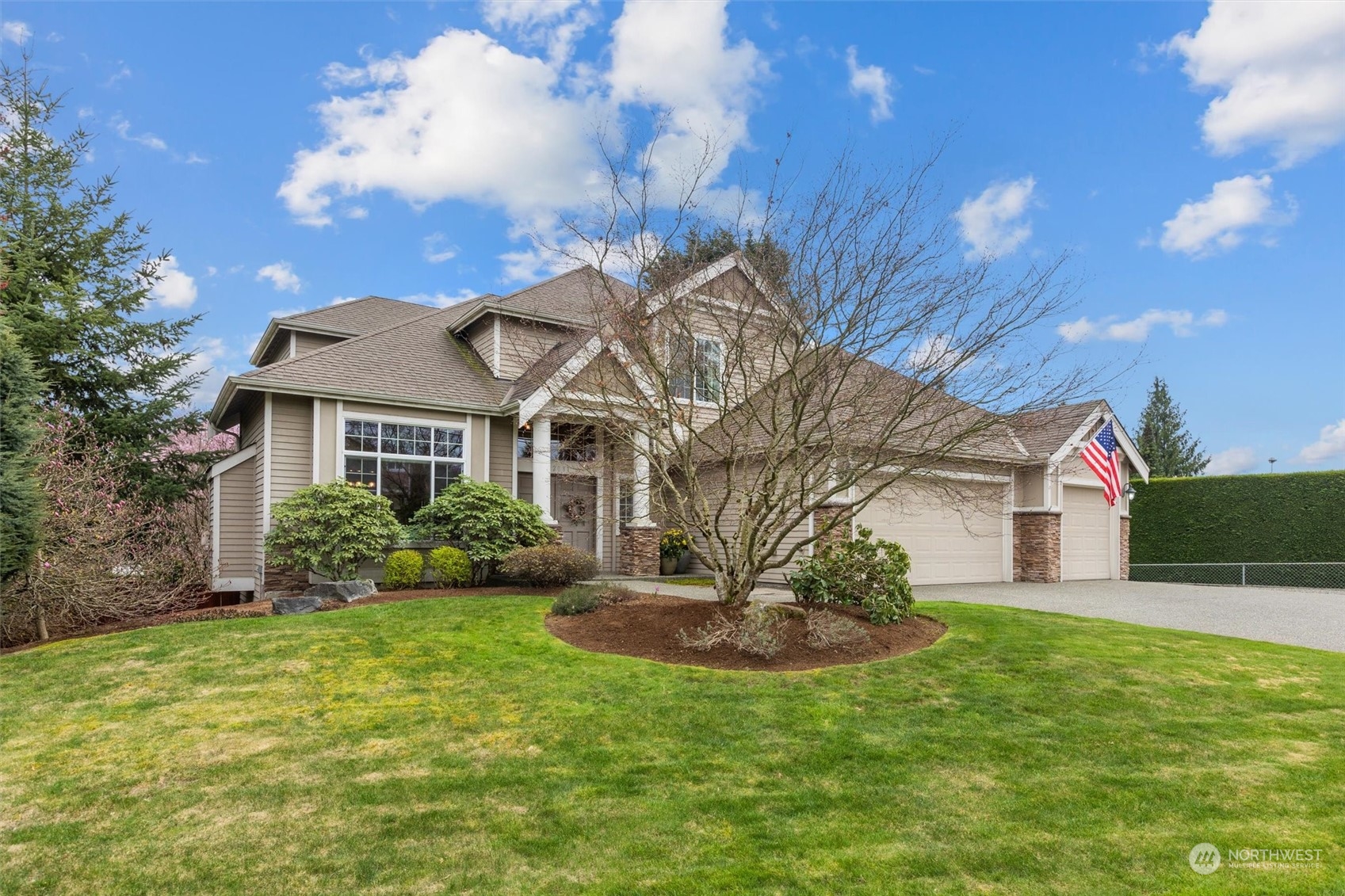 22031 Brier Road Brier, WA 98036 - Photo 1 of 40 Gallery Image 1
