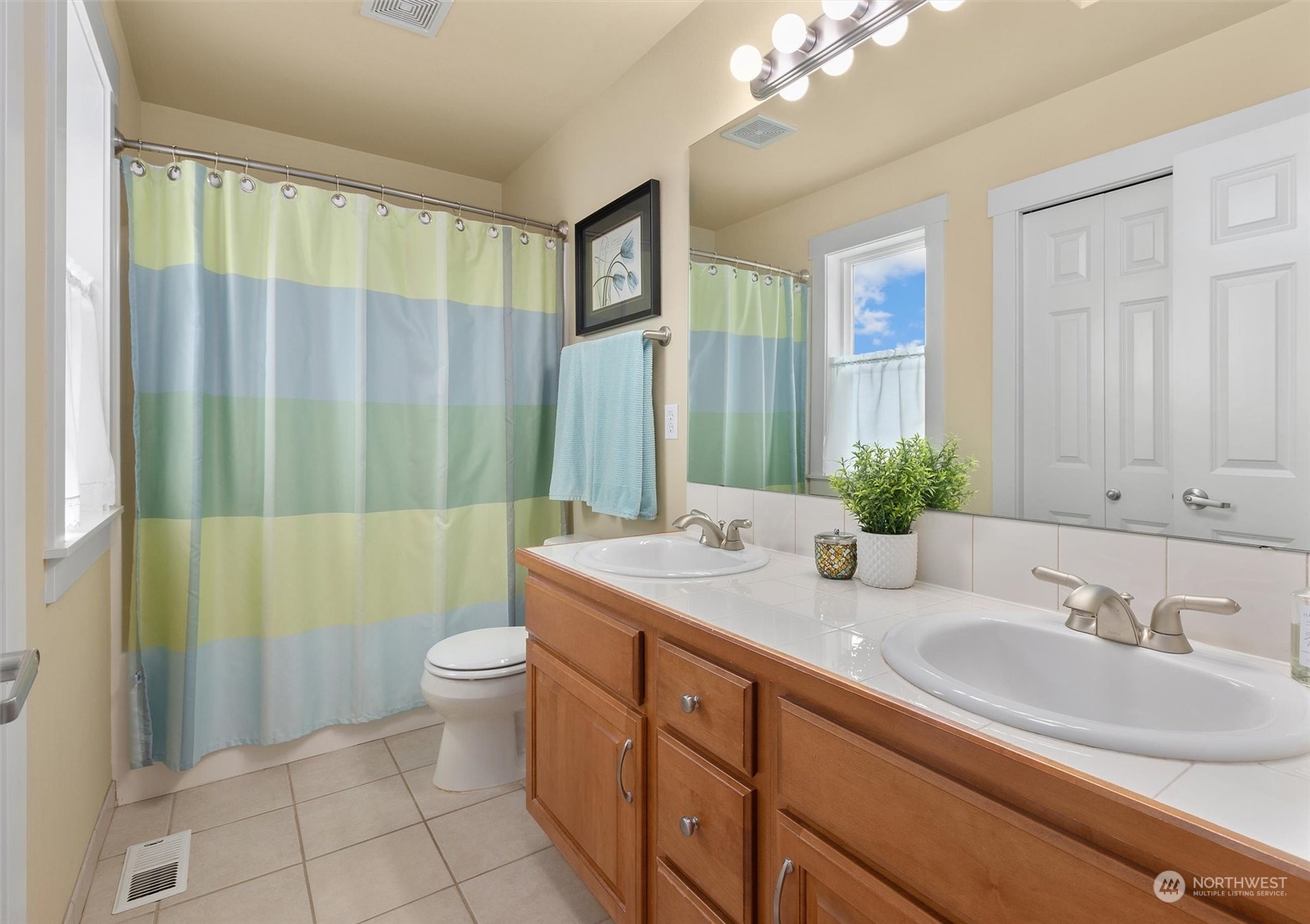 22031 Brier Road Brier, WA 98036 - Photo 30 of 40 Gallery Image 30