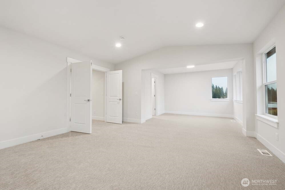 18019 Southeast 250th Place, Unit 3 Covington, WA 98042 - Photo 28 of 40