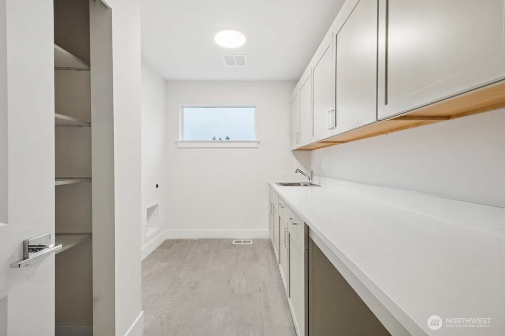 18019 Southeast 250th Place, Unit 3 Covington, WA 98042 - Photo 34 of 40