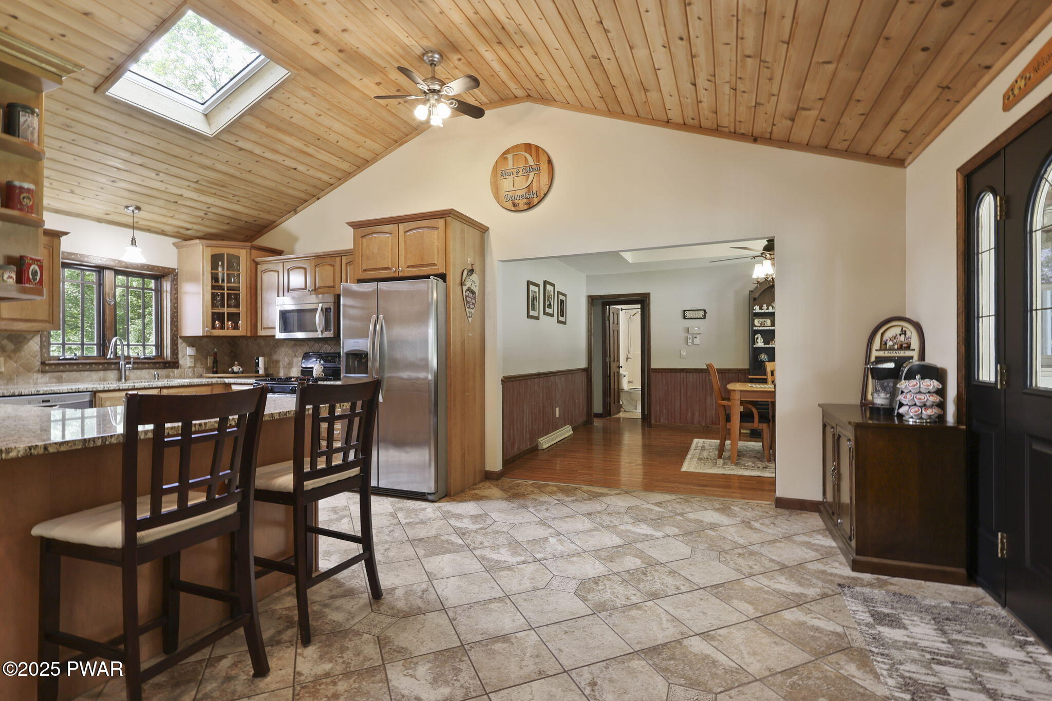 375 Welcome Lake Road Beach Lake, PA 18405 - Photo 19 of 76 Foyer with vaulted ceilngs
