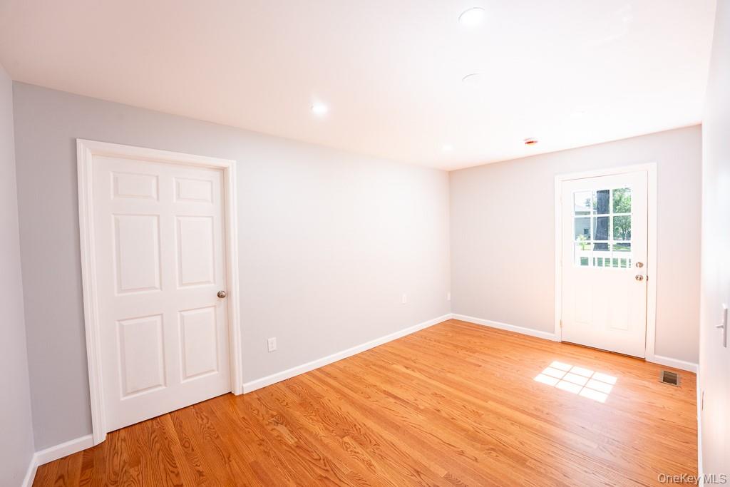 25 Robin Road Poughkeepsie, NY 12601 - Photo 15 of 37 an empty room with windows