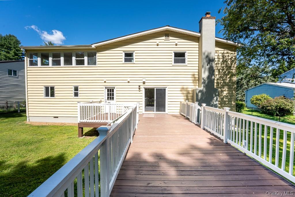 25 Robin Road Poughkeepsie, NY 12601 - Photo 10 of 37 a balcony view with a garden