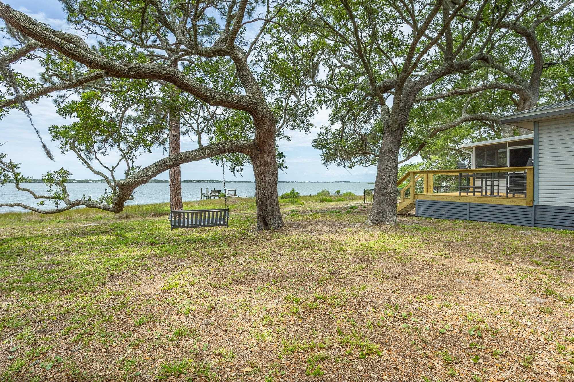 632 Mariner Circle Alligator Point, FL 32346 - Photo 3 of 44