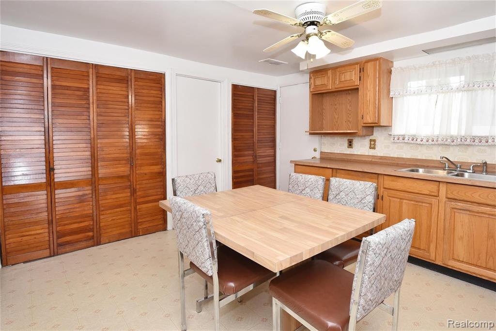 3155 Melvin Avenue Rochester Hills, MI 48307 - Photo 15 of 26