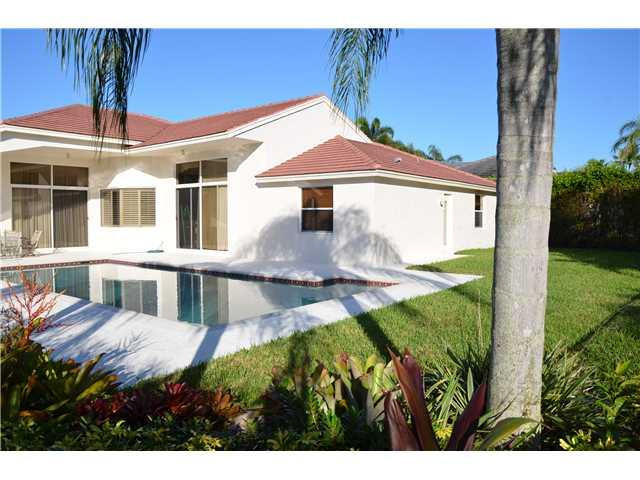 412 Mallard Road Weston, FL 33327 - Photo 2 of 15 Pool