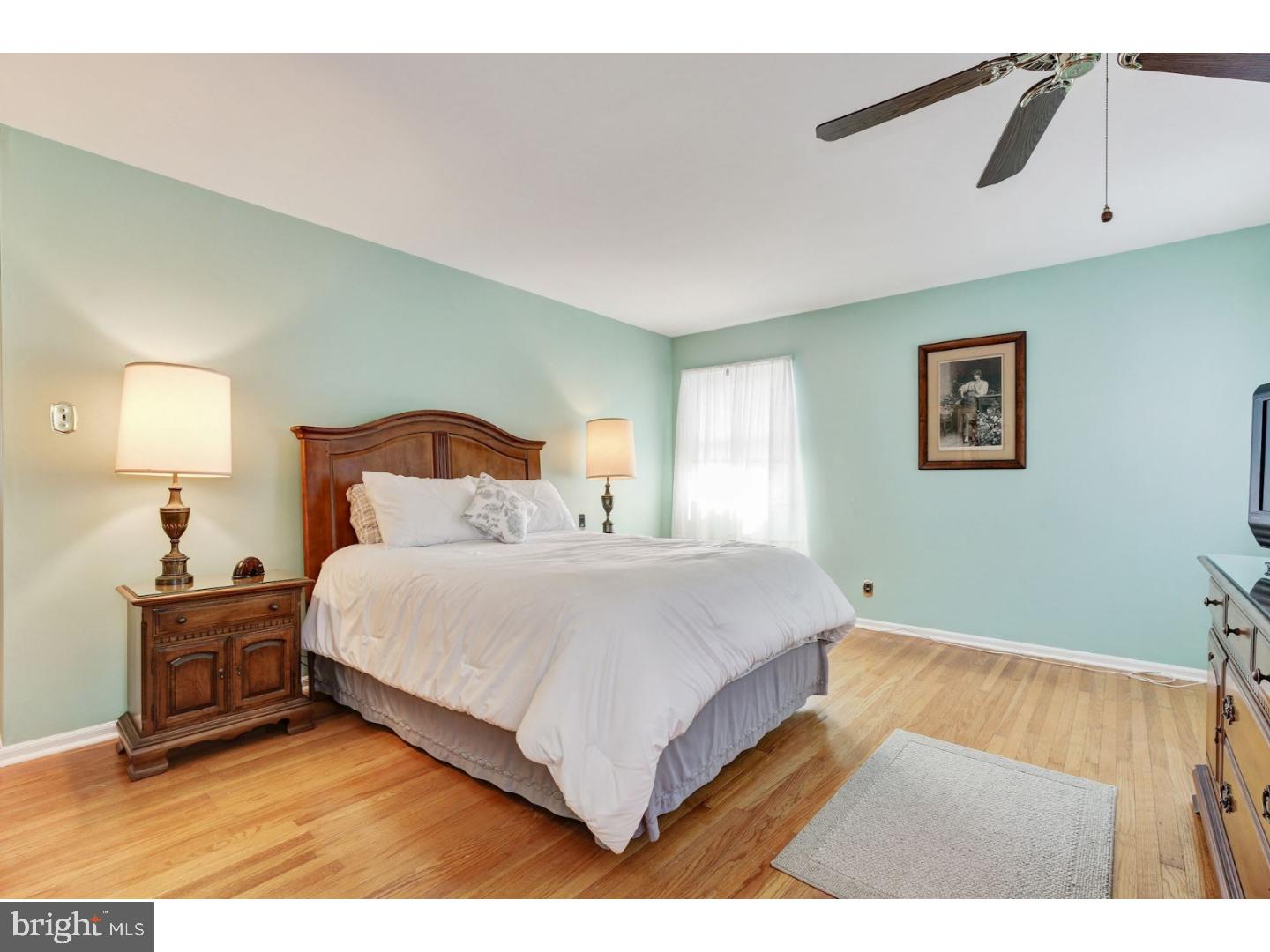 2901 Georgetown Road Cinnaminson, NJ 08077 - Photo 15 of 25 Bedroom - Main