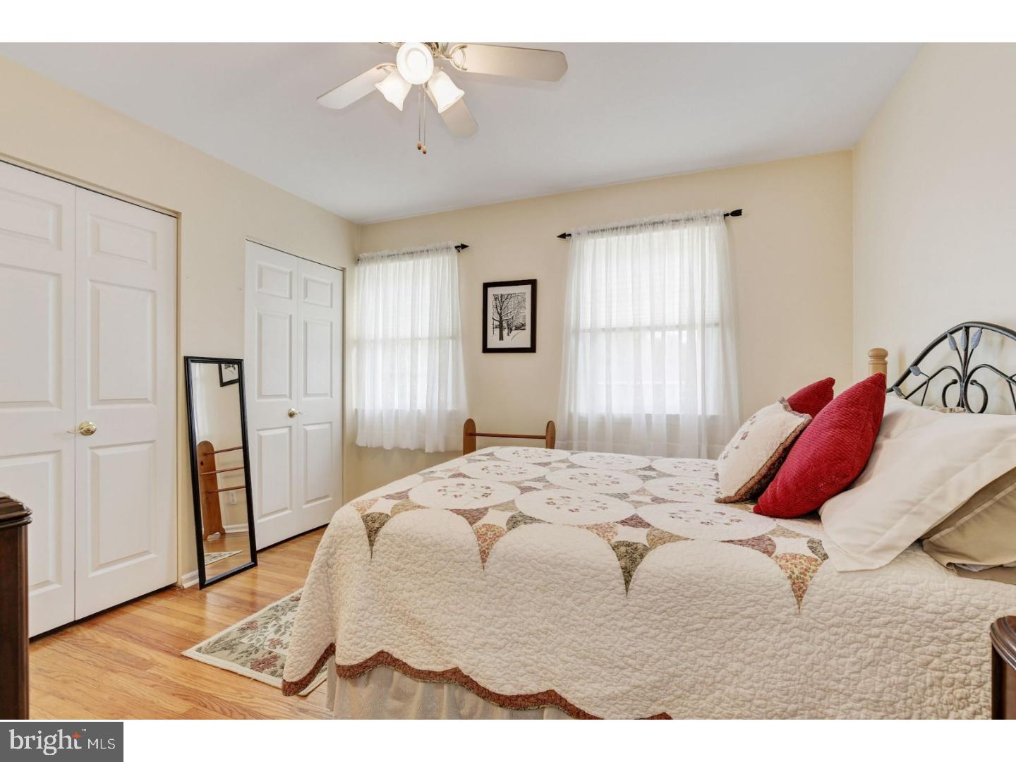 2901 Georgetown Road Cinnaminson, NJ 08077 - Photo 19 of 25 Bedroom 4