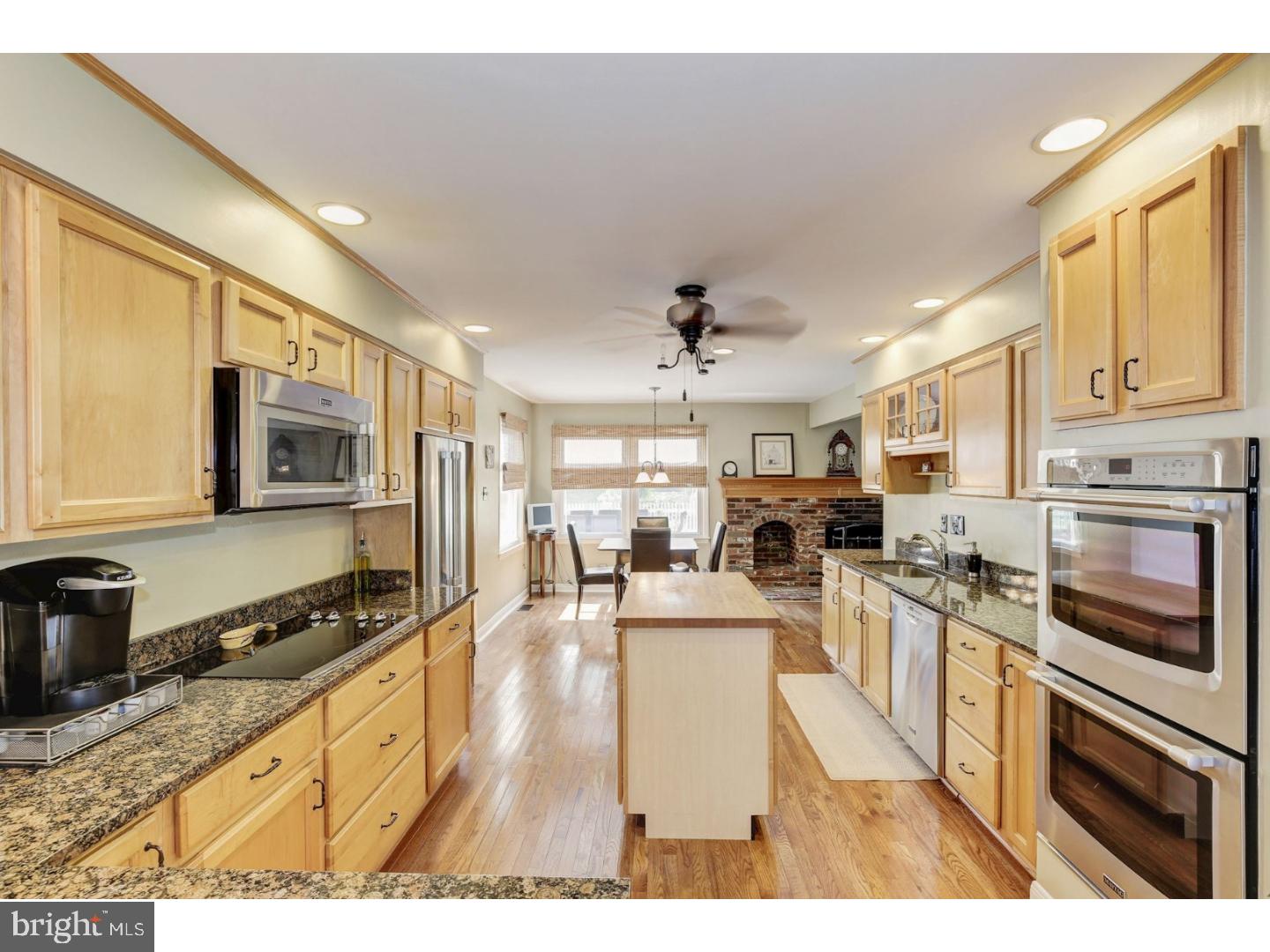 2901 Georgetown Road Cinnaminson, NJ 08077 - Photo 9 of 25 Kitchen