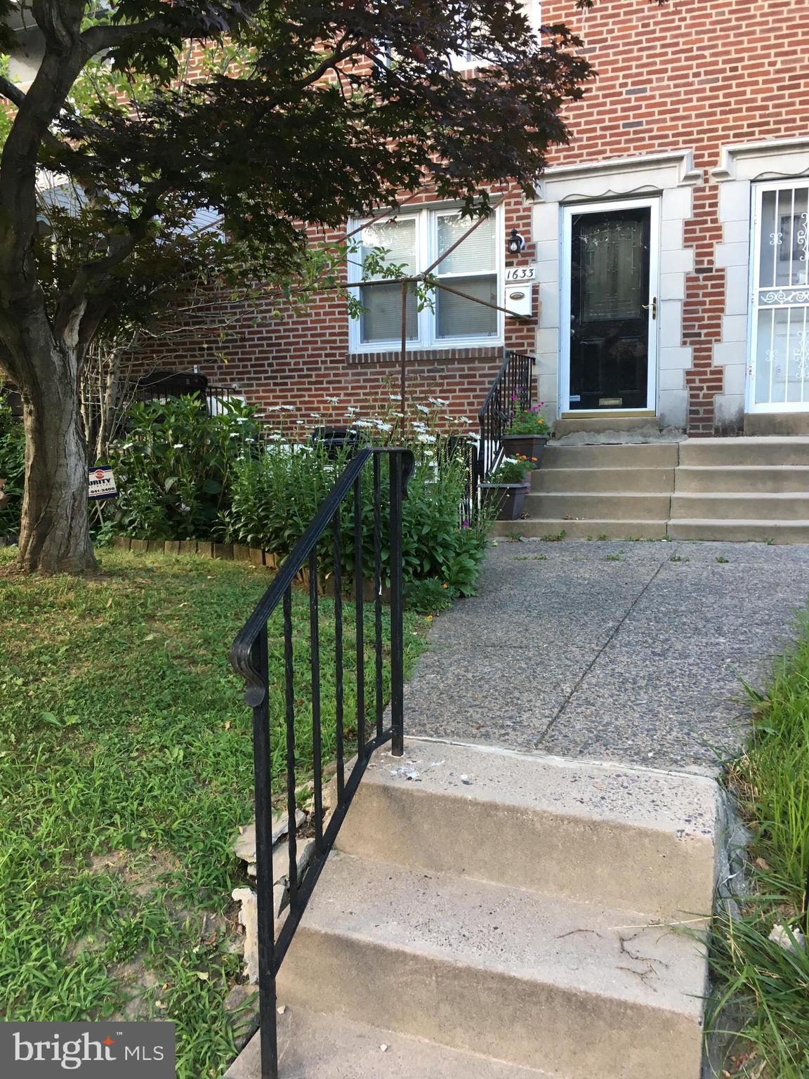 1633 Merribrook Road Philadelphia, PA 19151 - Photo 1 of 25 Front entry