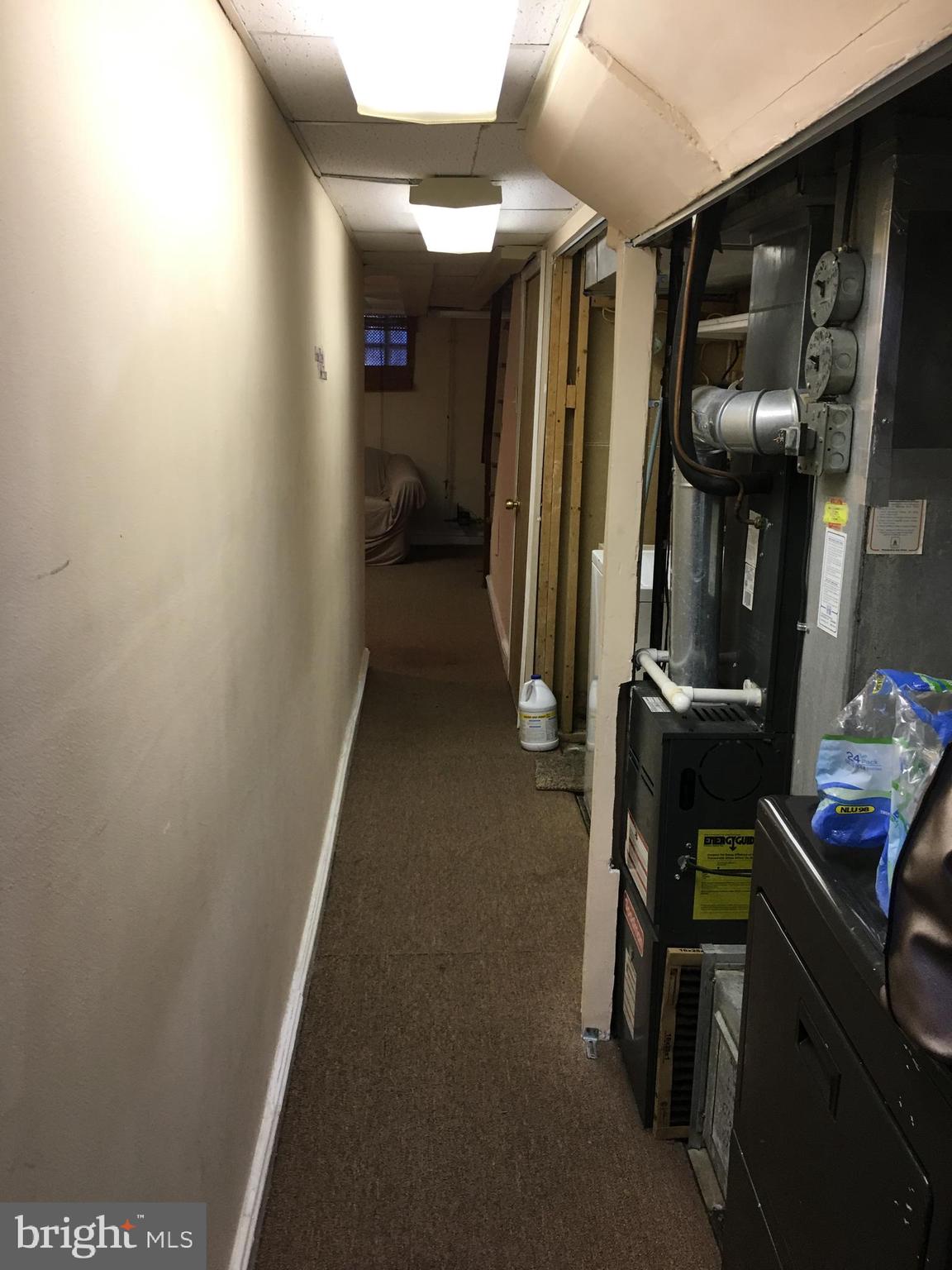 1633 Merribrook Road Philadelphia, PA 19151 - Photo 15 of 25 Basement Entry into home