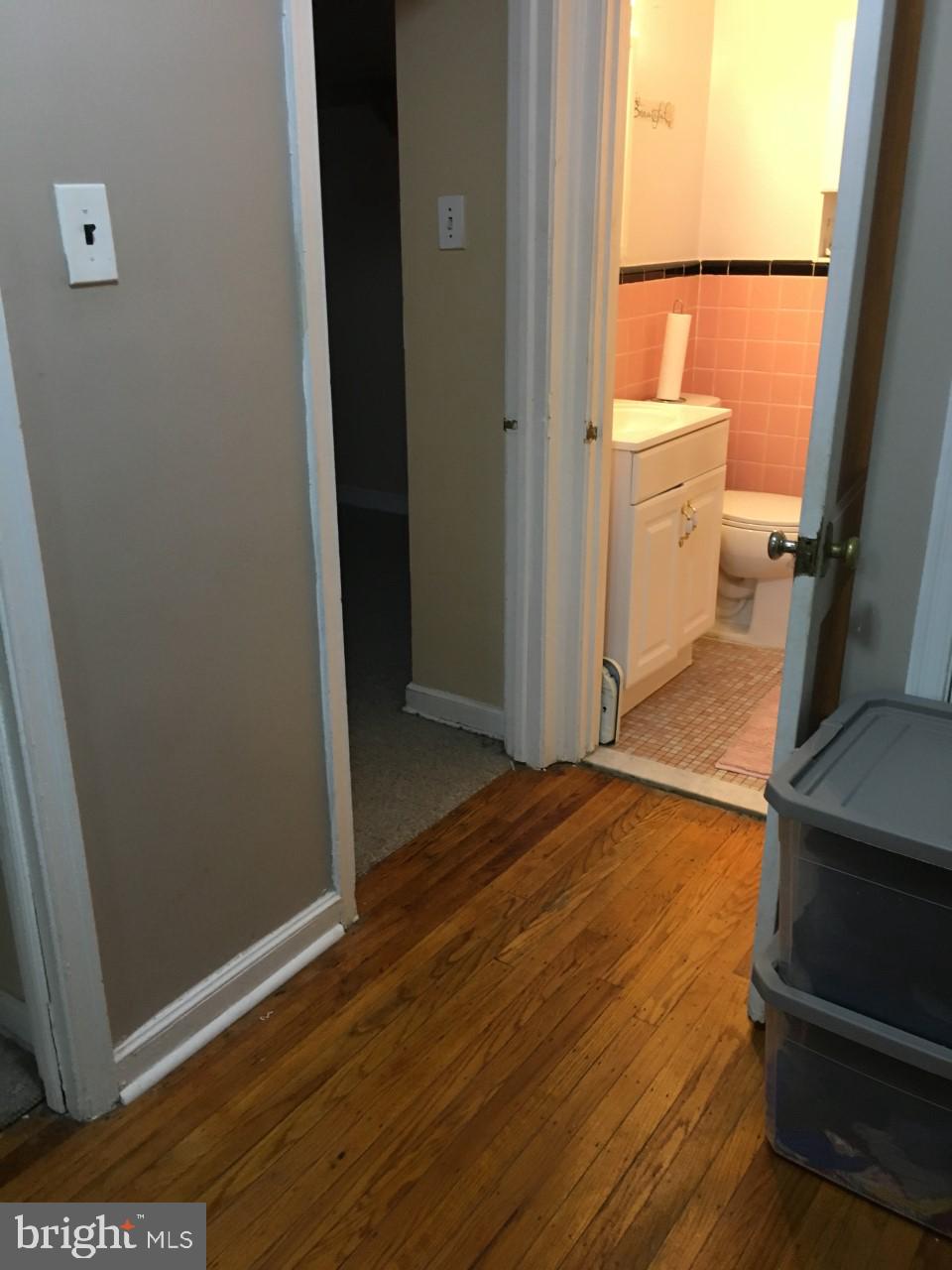 1633 Merribrook Road Philadelphia, PA 19151 - Photo 20 of 25 Bathroom