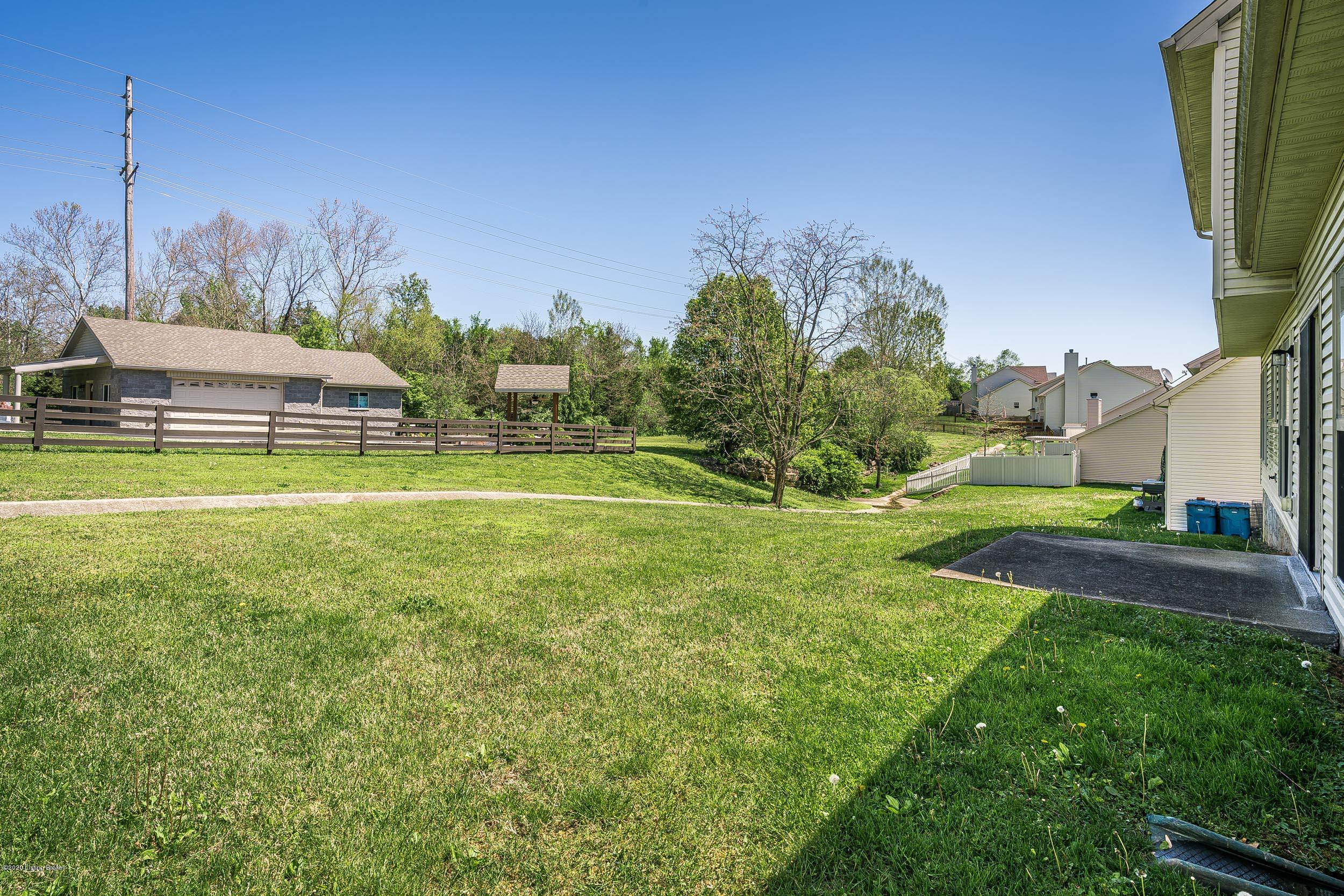 9705 Long Rifle Lane Louisville, KY 40291 - Photo 4 of 41 9705 Long Rifle Ln-08