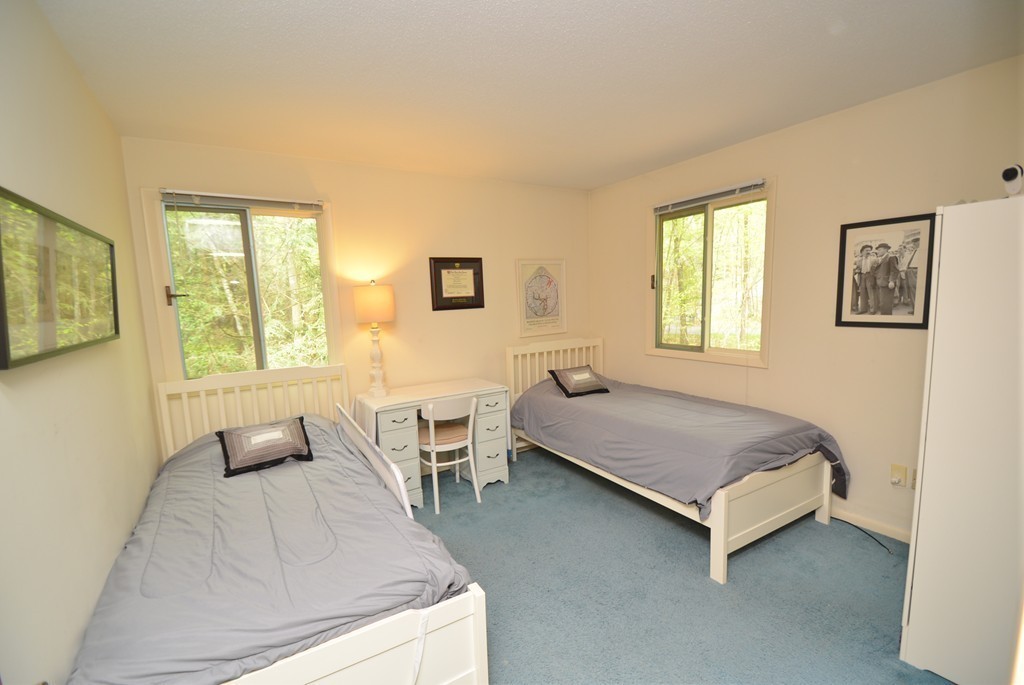 11 Overlook Drive Amherst, MA 01002 - Photo 18 of 26