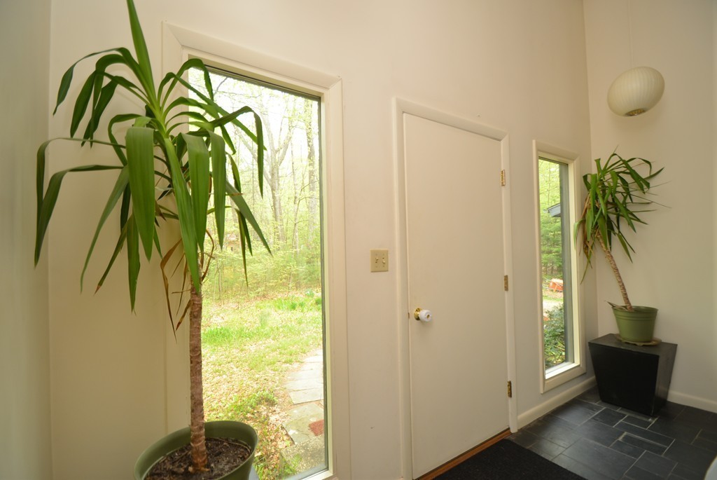 11 Overlook Drive Amherst, MA 01002 - Photo 21 of 26