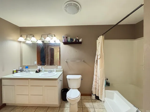 $230,000 | 506 Park Avenue, Hillsboro, IN 47949