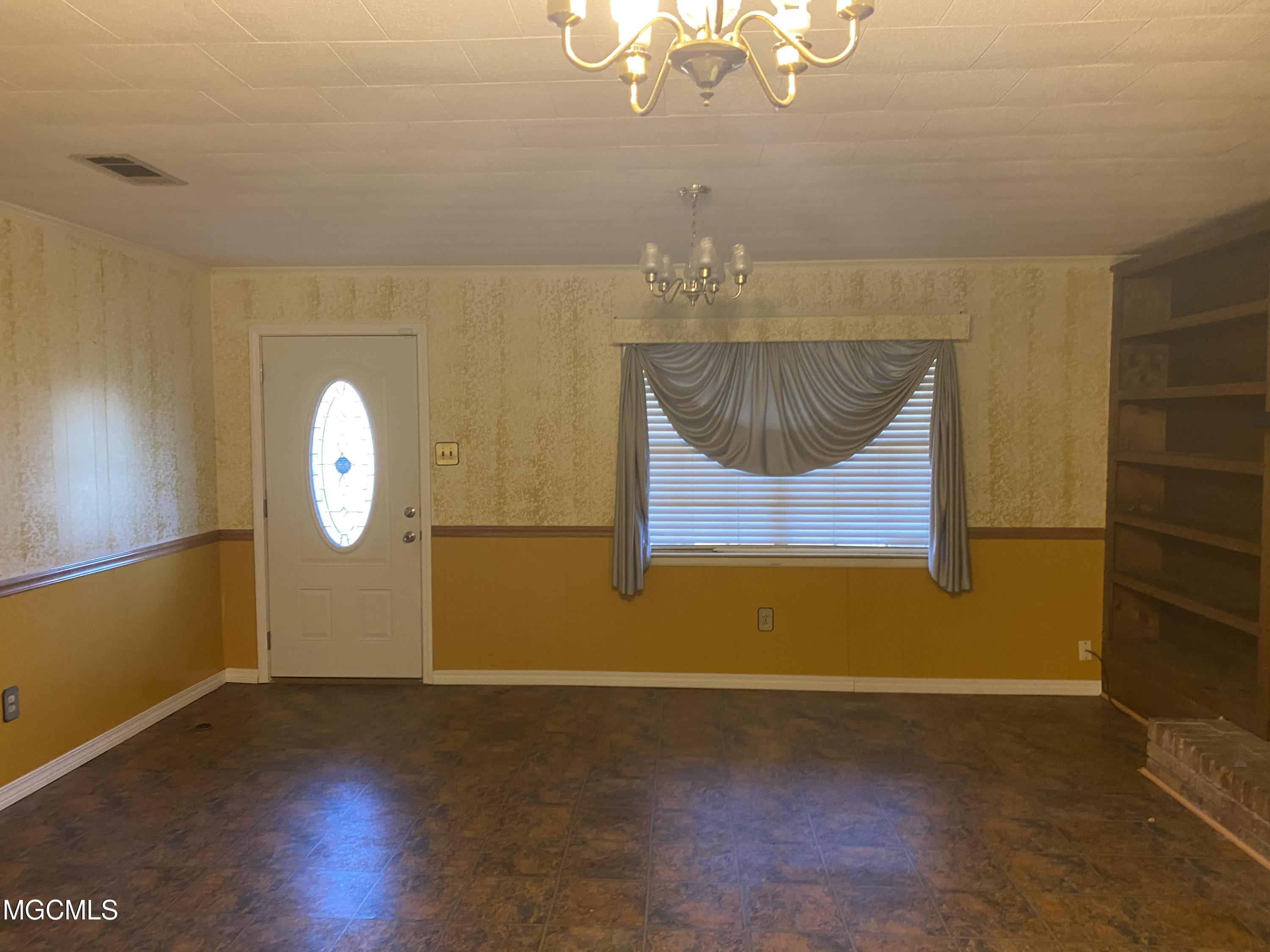 12004 Chatsworth Road Moss Point, MS 39562 - Photo 17 of 30 4291F9A8-35E6-4EC2-B9BE-2B0D211E2DED